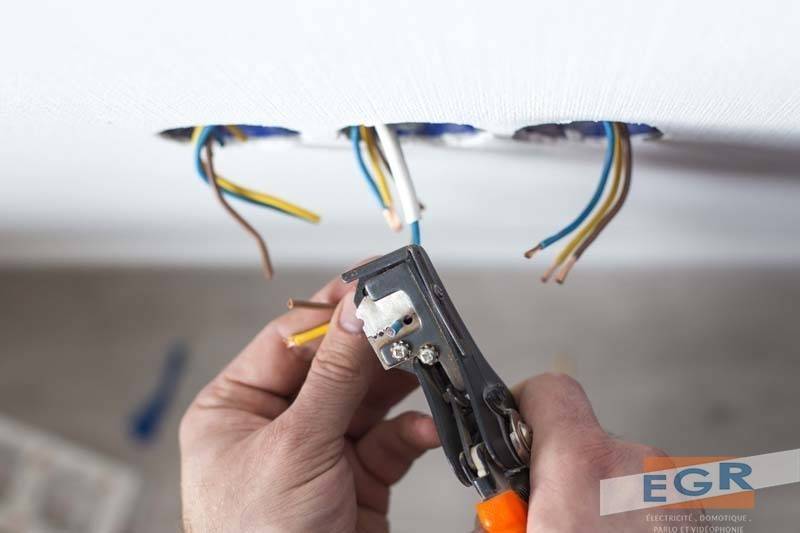 cables-mur-pince